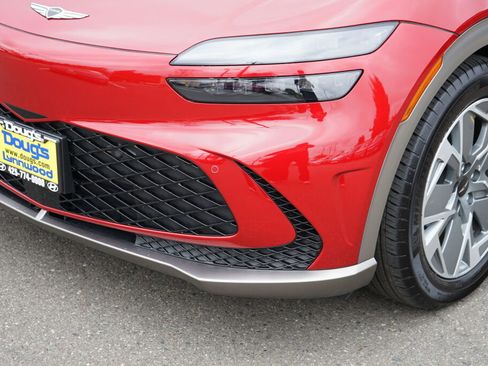 Used 2024 Genesis GV60 RWD image 9