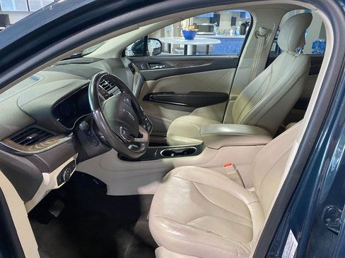Used 2019 Lincoln MKC Reserve w/ MKC Climate Package AWD/4WD image 14