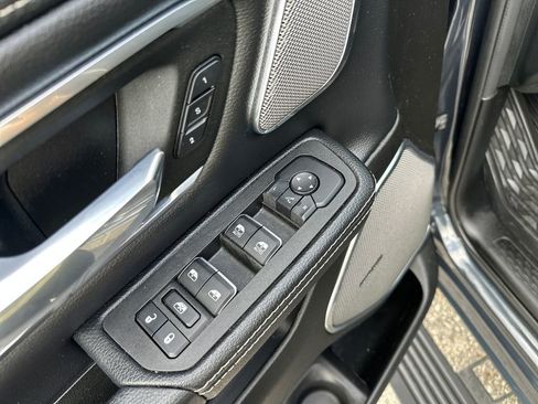 Used 2025 RAM 1500 Laramie w/ Night Edition AWD/4WD image 13