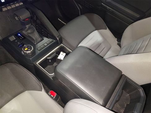 Used 2025 Toyota Tacoma TRD Off-Road image 27