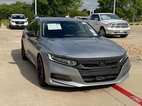 Used 2018 Honda Accord LX image 7