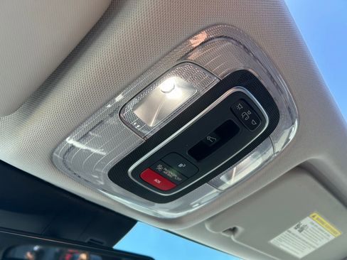 Used 2024 Hyundai Kona Limited FWD image 33
