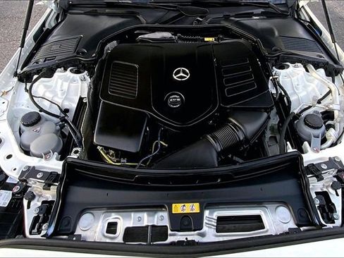 Used 2025 Mercedes-Benz C 300 4MATIC Sedan image 26