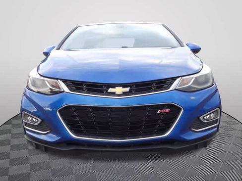 Used 2018 Chevrolet Cruze LT w/ Convenience Package FWD image 5