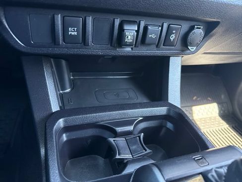 Used 2021 Toyota Tacoma TRD Sport w/ Blackout Package (TMS) AWD/4WD image 29