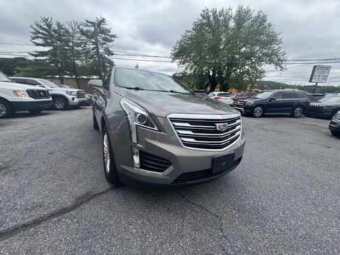 Used 2018 Cadillac XT5 FWD image 11