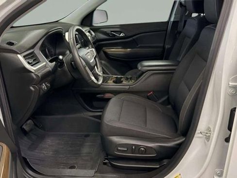 Used 2023 GMC Acadia SLE w/ Driver Convenience Package image 13