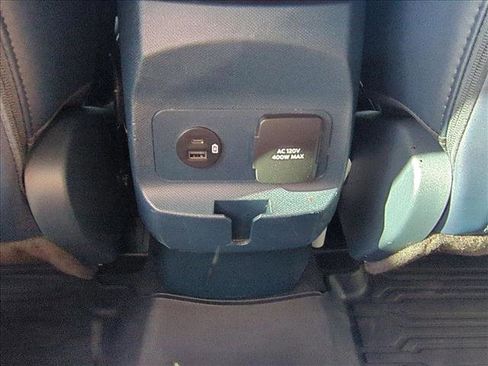 Used 2023 Ford Maverick Lariat w/ Lariat Luxury Package image 17