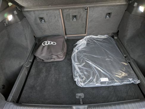 Used 2024 Audi Q4 e-tron Prestige w/ Black Optic Package image 27