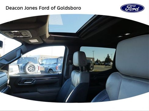 Used 2023 Chevrolet Silverado 1500 ZR2 image 29