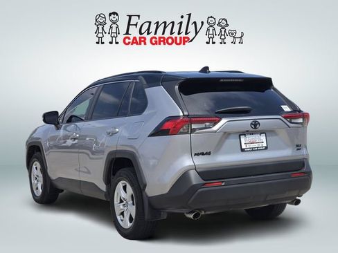 Used 2019 Toyota RAV4 XLE w/ Convenience Package AWD/4WD image 3