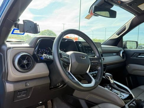 Used 2023 Chevrolet Colorado ZR2 w/ ZR2 Convenience Package III AWD/4WD image 10