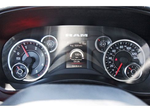 Used 2024 RAM 2500 Big Horn AWD/4WD image 16