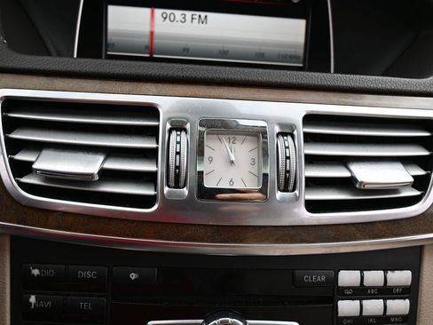 Used 2014 Mercedes-Benz E 350 Sedan image 22