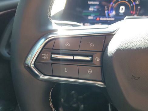 Certified 2024 Chevrolet Traverse Z71 w/ Enhanced Driving Package image 32