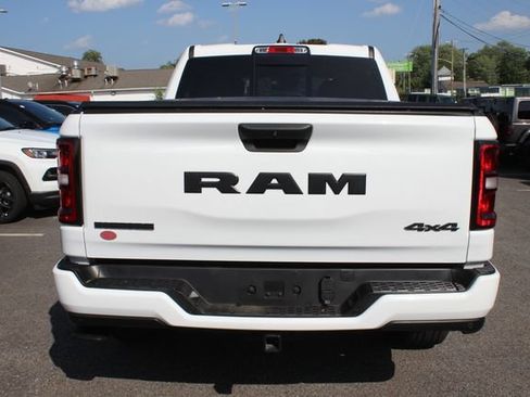 Used 2025 RAM 1500 Big Horn AWD/4WD image 29