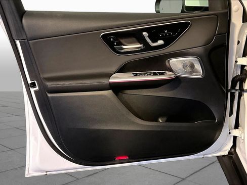 Certified 2026 Mercedes-Benz GLC 300 4MATIC image 22