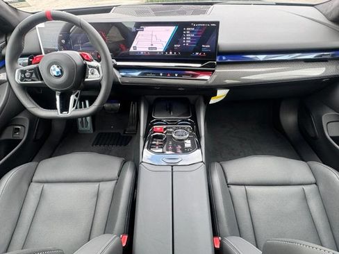 New 2027 BMW M5 Touring AWD/4WD image 18