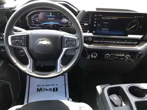 Certified 2024 Chevrolet Silverado 1500 LT AWD/4WD image 7