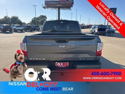 Used 2023 Nissan Titan SV w/ Accessory Utility Package image 4