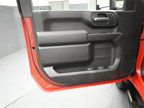 Used 2025 GMC Sierra 2500 Pro image 18