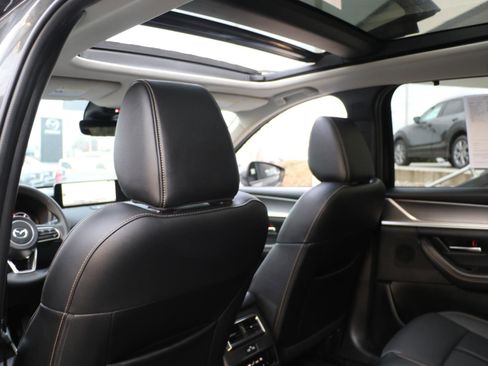 Certified 2024 MAZDA CX-90 Plug-In Hybrid w/ Premium Pkg image 11