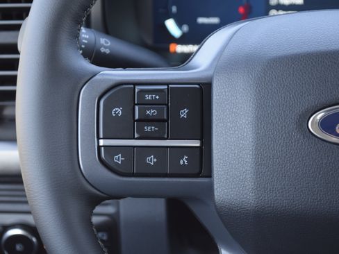 New 2026 Ford F250 Lariat w/ Chrome Package image 9