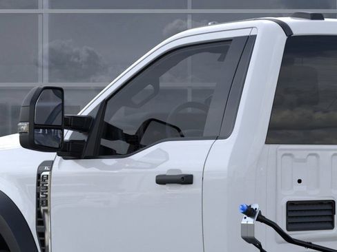 New 2026 Ford F550 4x4 Regular Cab Super Duty w/ XL Chrome Package image 49