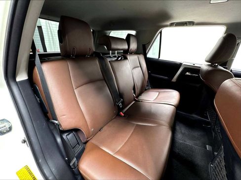 Used 2023 Toyota 4Runner Limited AWD/4WD image 31