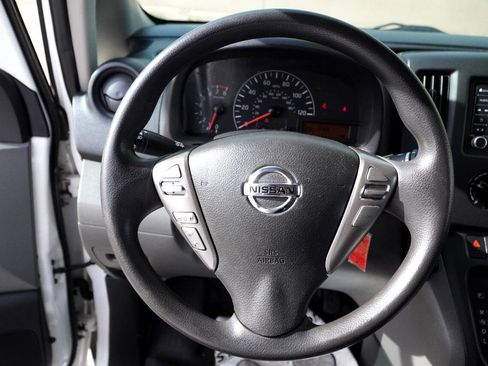 Used 2020 Nissan NV200 SV w/ Sliding Glass Door Package image 31