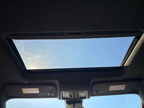 Certified 2025 GMC Sierra 2500 Denali Ultimate w/ Max Trailering Package image 19