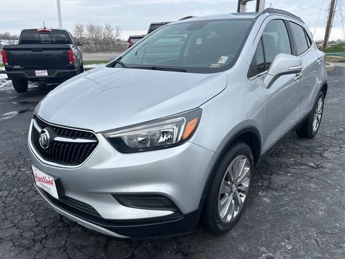Used 2019 Buick Encore Preferred image 1