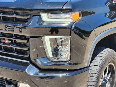 Used 2022 Chevrolet Silverado 3500 LTZ w/ LTZ Plus Package AWD/4WD image 9