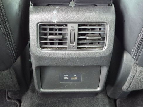 Used 2023 Nissan Rogue SV w/ SV Premium B Package AWD/4WD image 29
