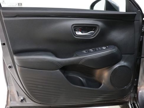 Used 2025 Honda HR-V EX-L image 16
