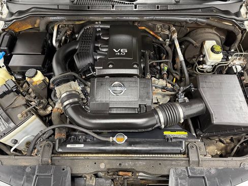 Used 2014 Nissan Frontier PRO-4X AWD/4WD image 25