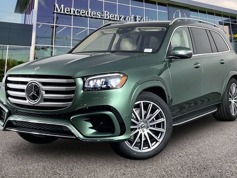 New 2026 Mercedes-Benz GLS 580 4MATIC image 2
