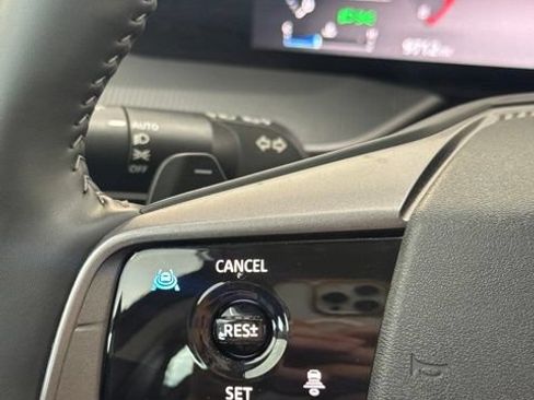 Certified 2025 Nissan Murano SV AWD/4WD image 12