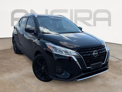 Used 2024 Nissan Kicks SV FWD image 4