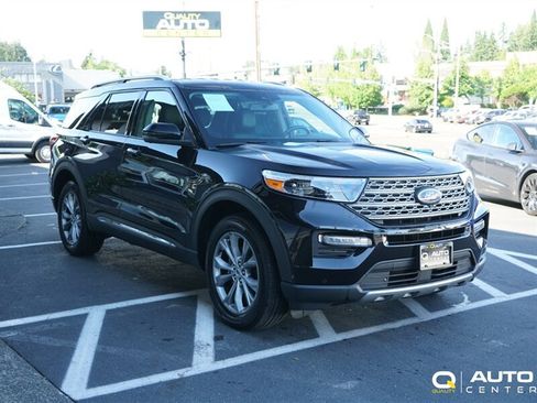 Used 2022 Ford Explorer Limited w/ Class IV Trailer Tow Package AWD/4WD image 3