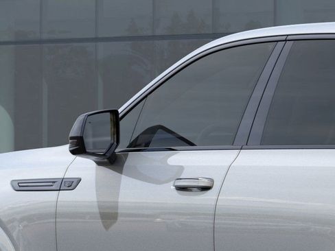 New 2025 Cadillac Escalade IQ Sport 2 w/ LPO, ONYX Package image 13