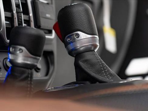 Used 2025 Jeep Gladiator Sport image 49