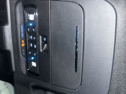 Used 2025 Ford F150 Platinum w/ Equipment Group 702A High image 79