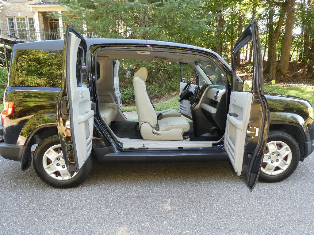 Used 2011 Honda Element LX image 15