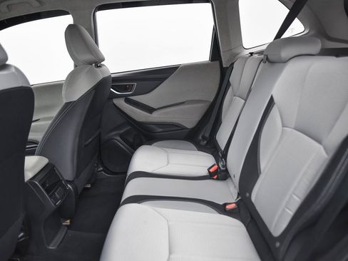 Used 2023 Subaru Forester Base image 12