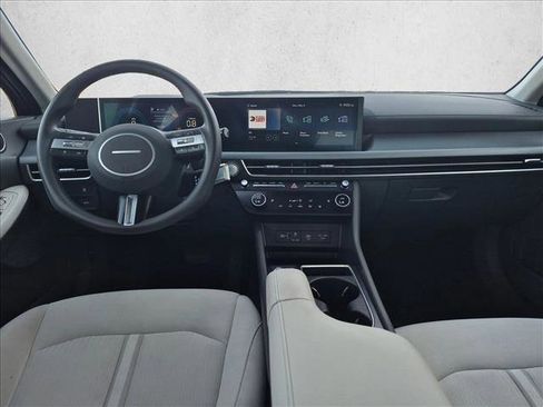 Used 2025 Hyundai Sonata SEL FWD image 15