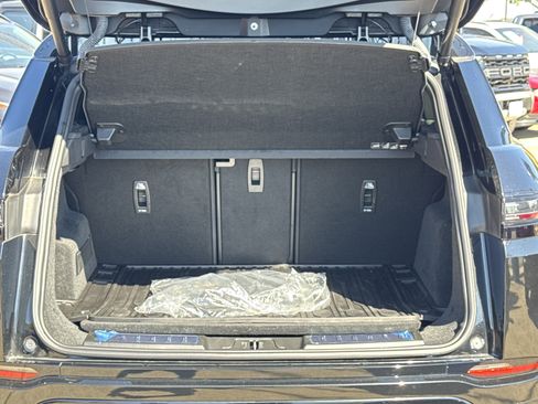 Used 2024 Land Rover Range Rover Evoque Dynamic SE image 7