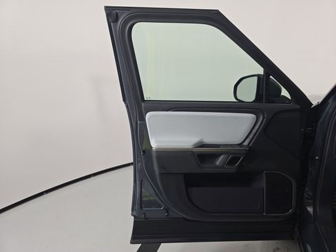 Used 2024 Rivian R1S Adventure image 25