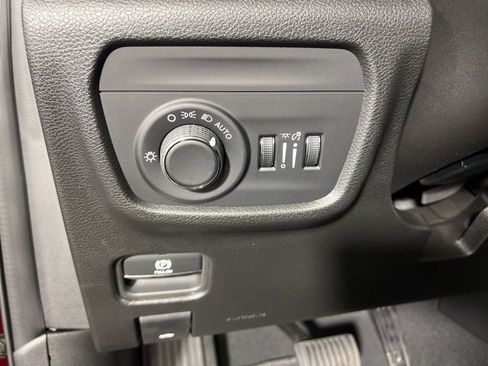 New 2025 Jeep Grand Cherokee L Altitude image 20