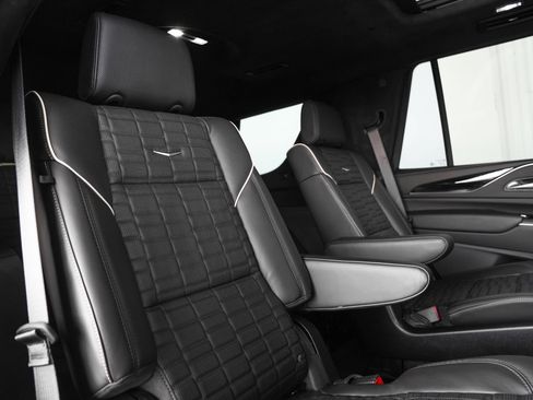 Used 2023 Cadillac Escalade V AWD/4WD image 40